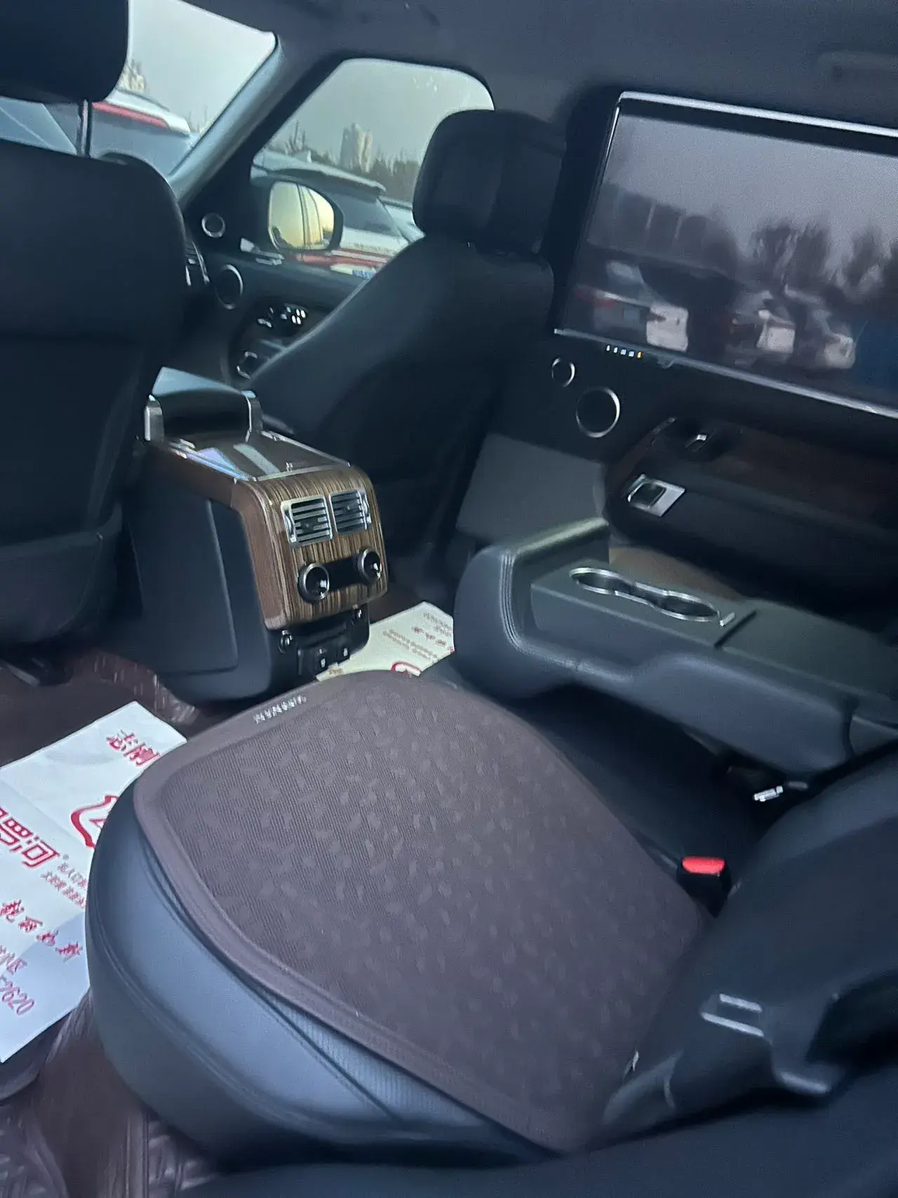 2018 LAND ROVER thumbnail 3