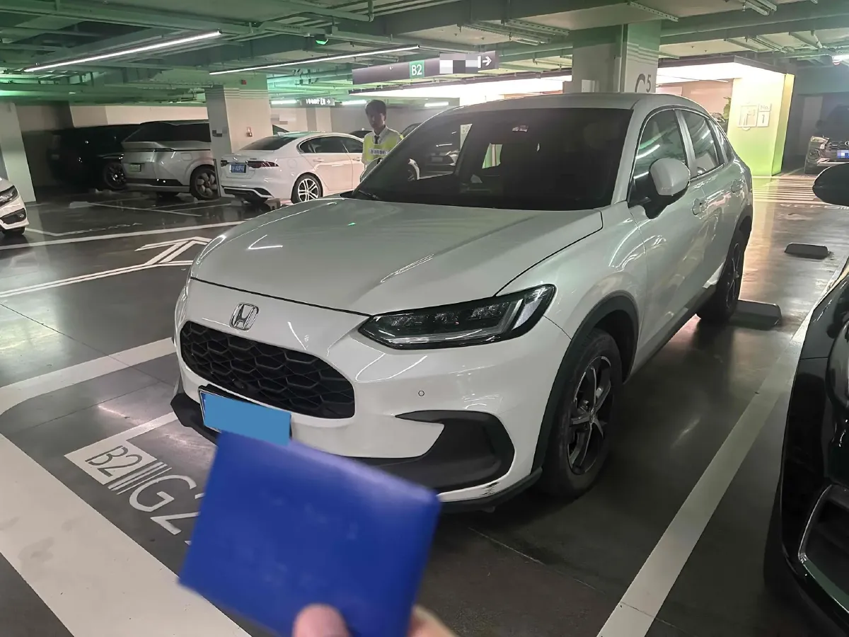 2023 Honda ZR-V 1.5T 182HP L4 CVT,autocango,china used car exporter,china ev exporter,chinese used car exporter,chinese used ev exporter