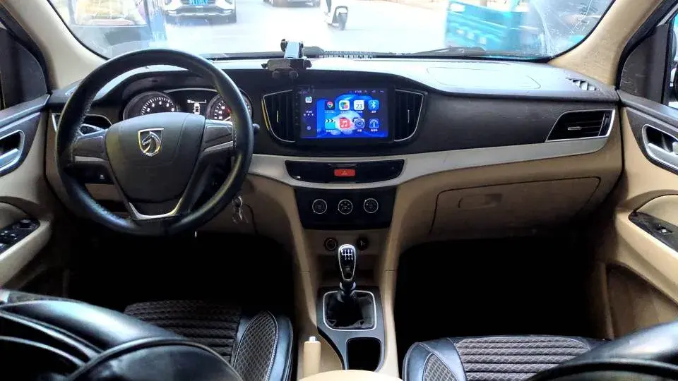 2019 BAOJUN 730 thumbnail 3