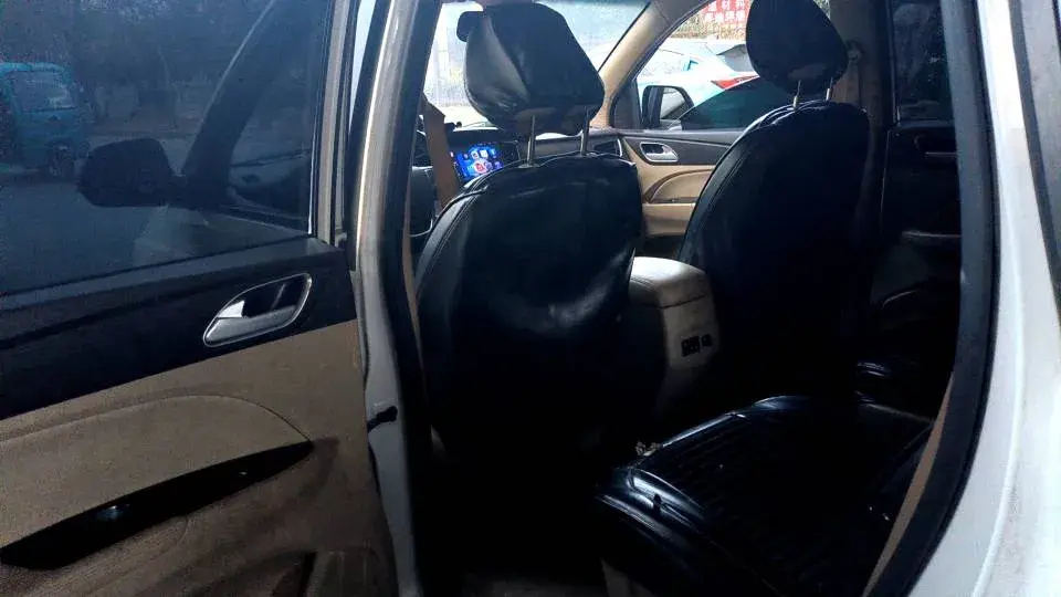 2019 BAOJUN 730 thumbnail 4