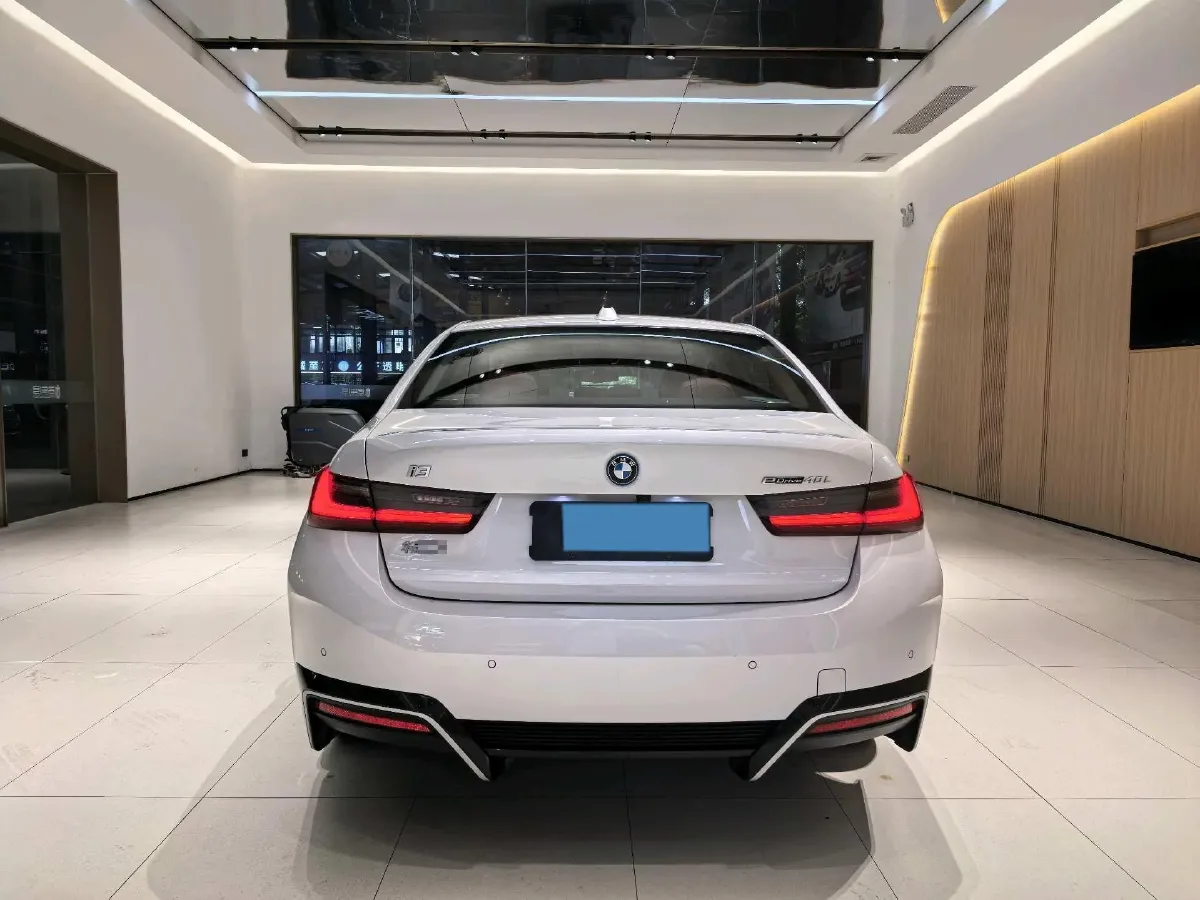 2025 BMW i3 BEV 79.05KWH,autocango,china used car exporter,china ev exporter,chinese used car exporter,chinese used ev exporter