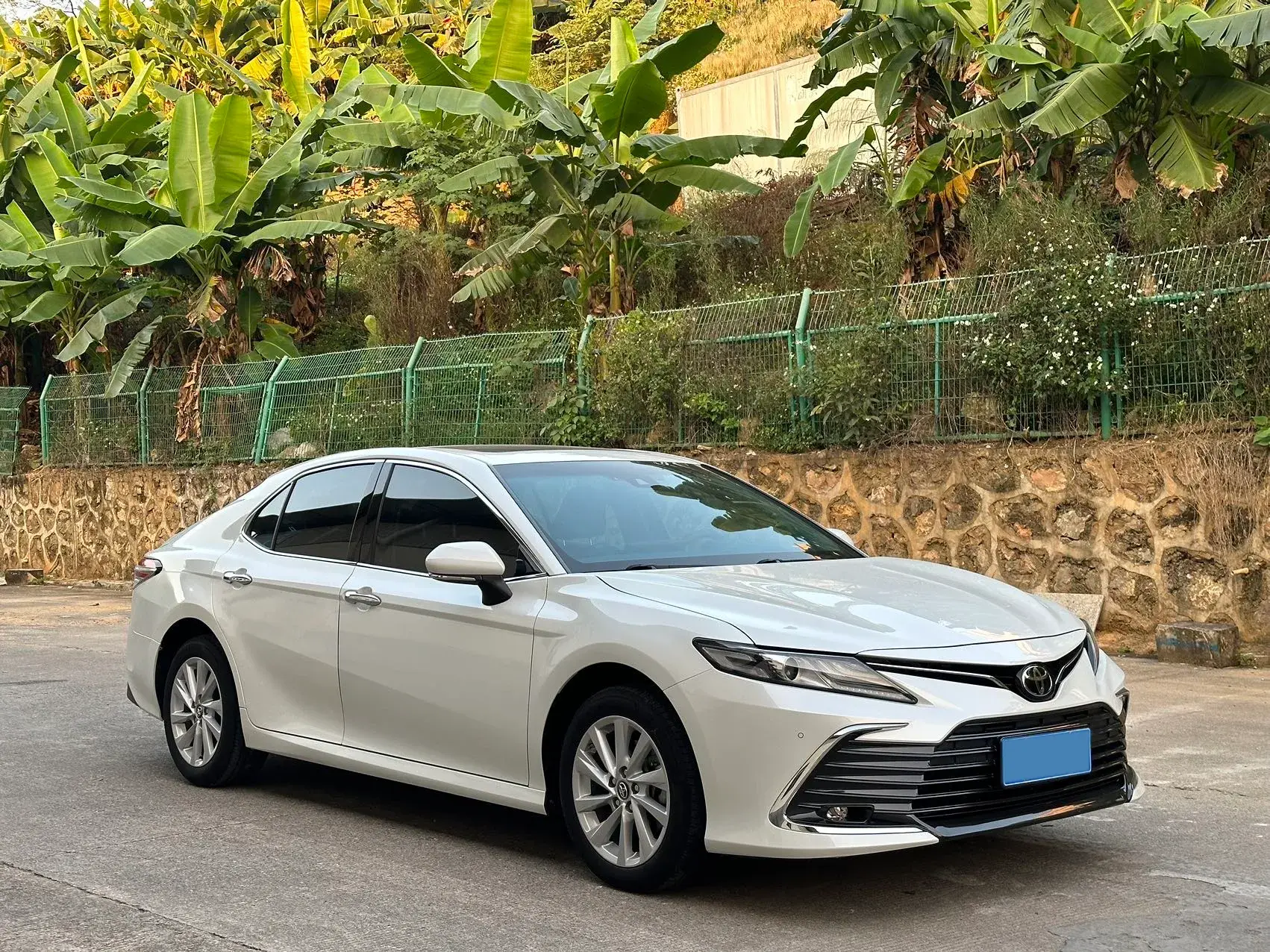 2021 TOYOTA CAMRY thumbnail 3