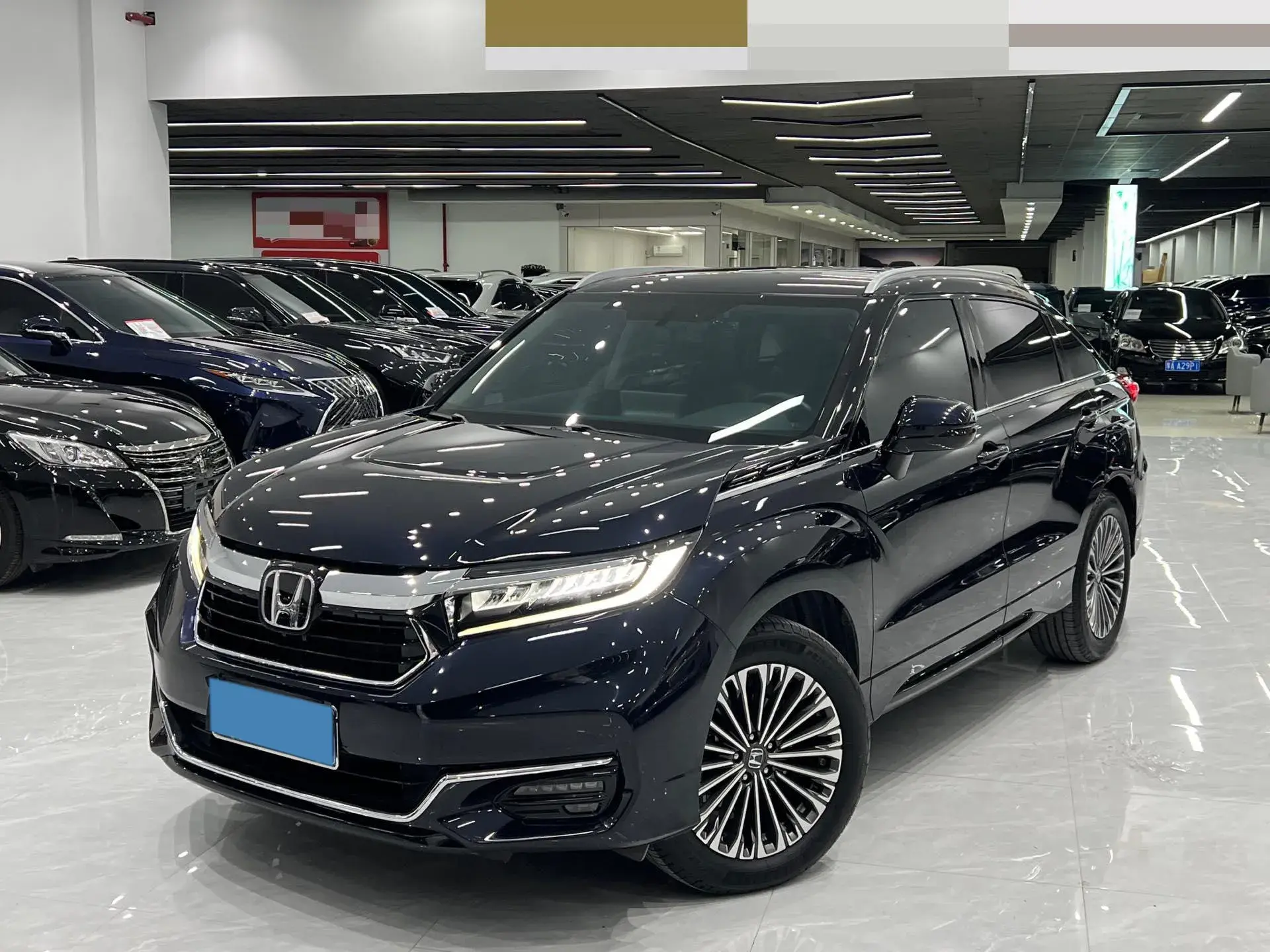 2023 HONDA AVANCIER view 1