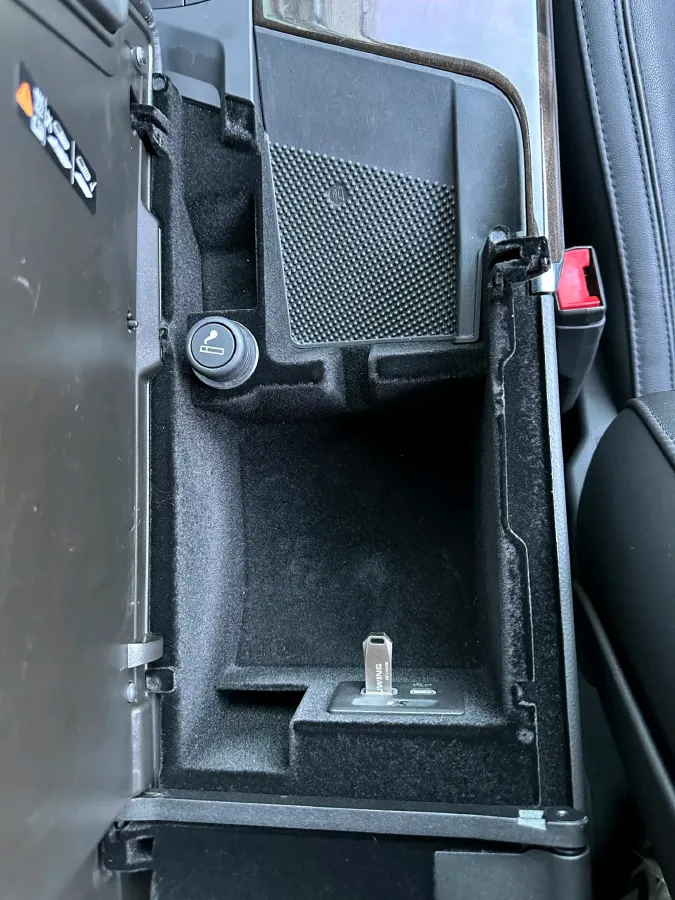 2021 Cadillac CT6 2.0T 237HP L4 10AT,autocango,china used car exporter,china ev exporter,chinese used car exporter,chinese used ev exporter