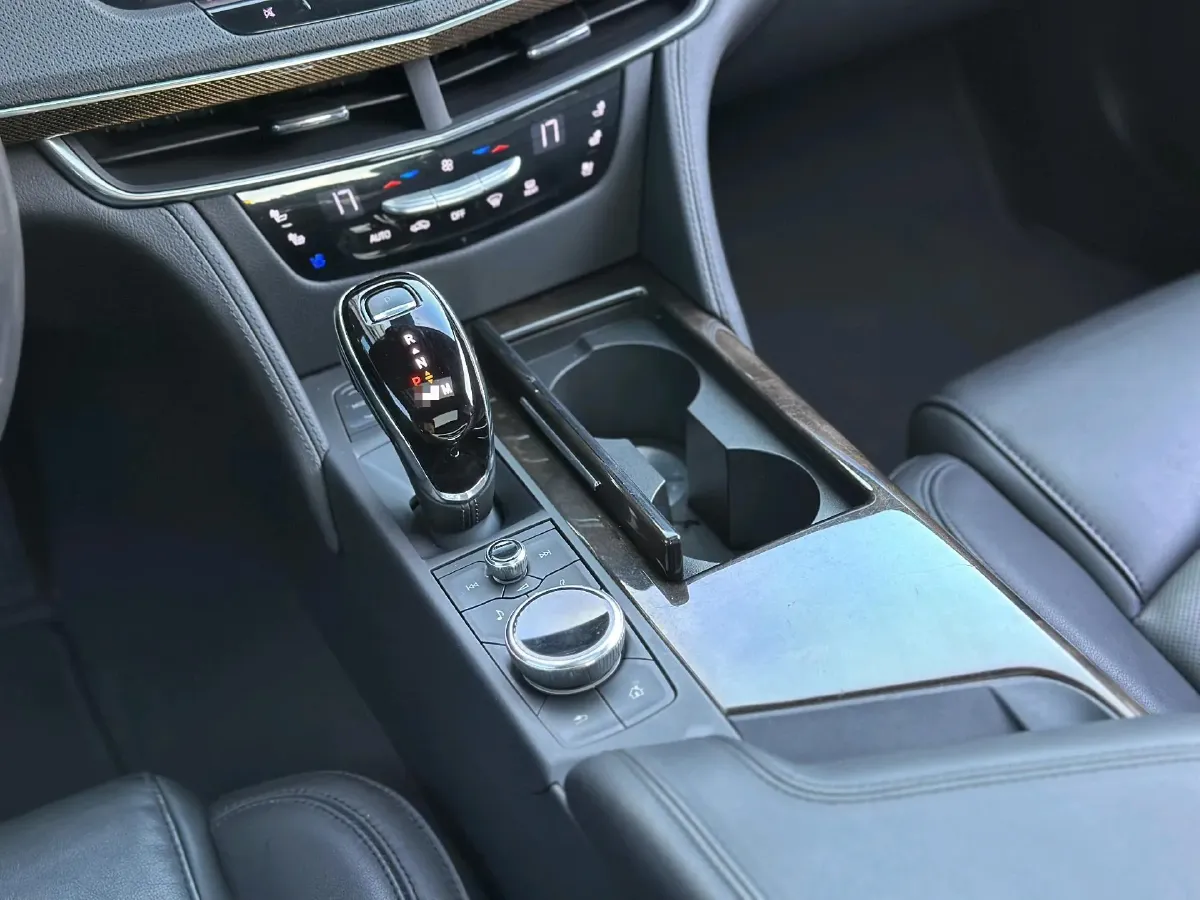 2021 Cadillac CT6 2.0T 237HP L4 10AT,autocango,china used car exporter,china ev exporter,chinese used car exporter,chinese used ev exporter