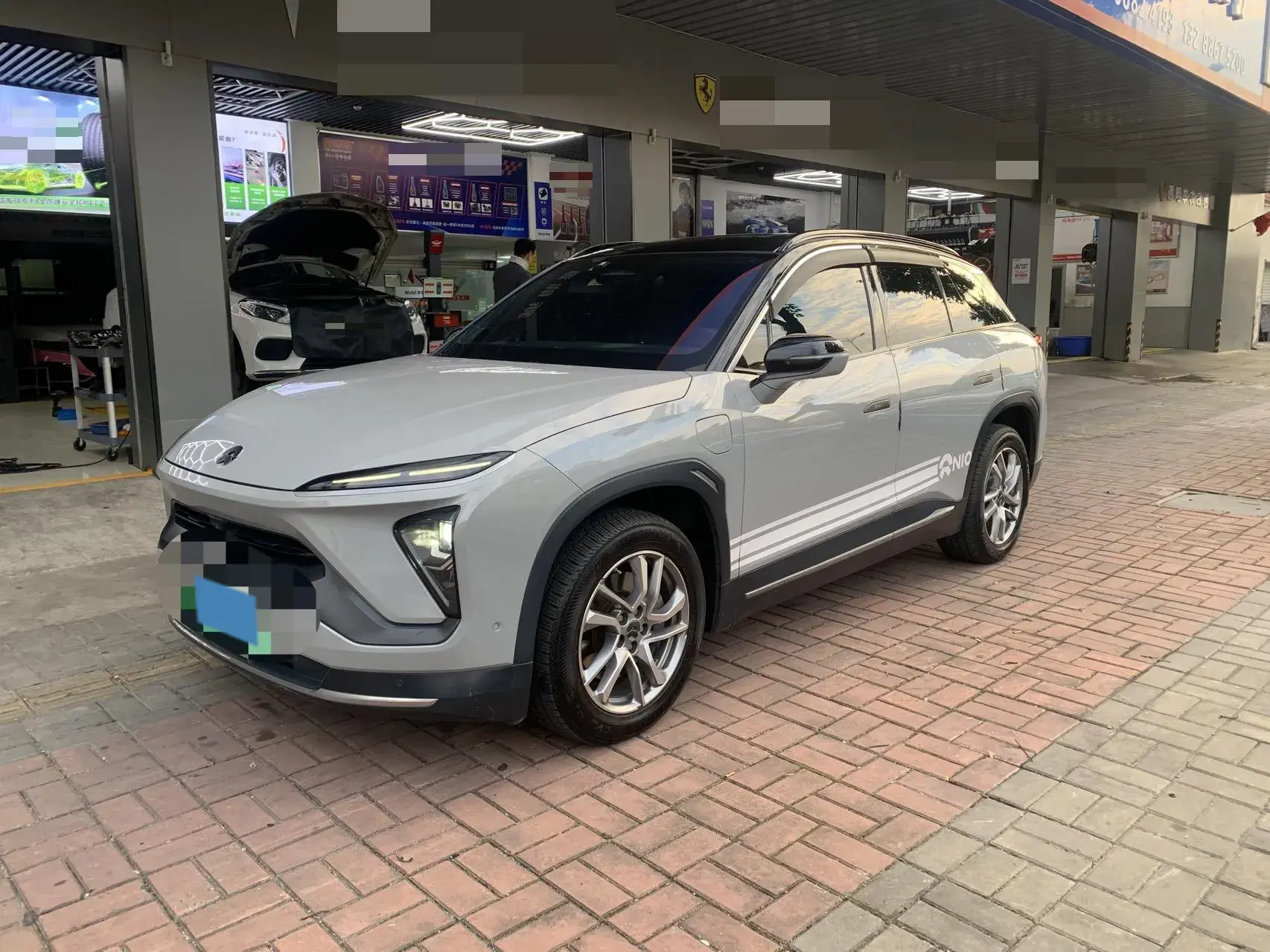 2020 NIO ES6 view 1