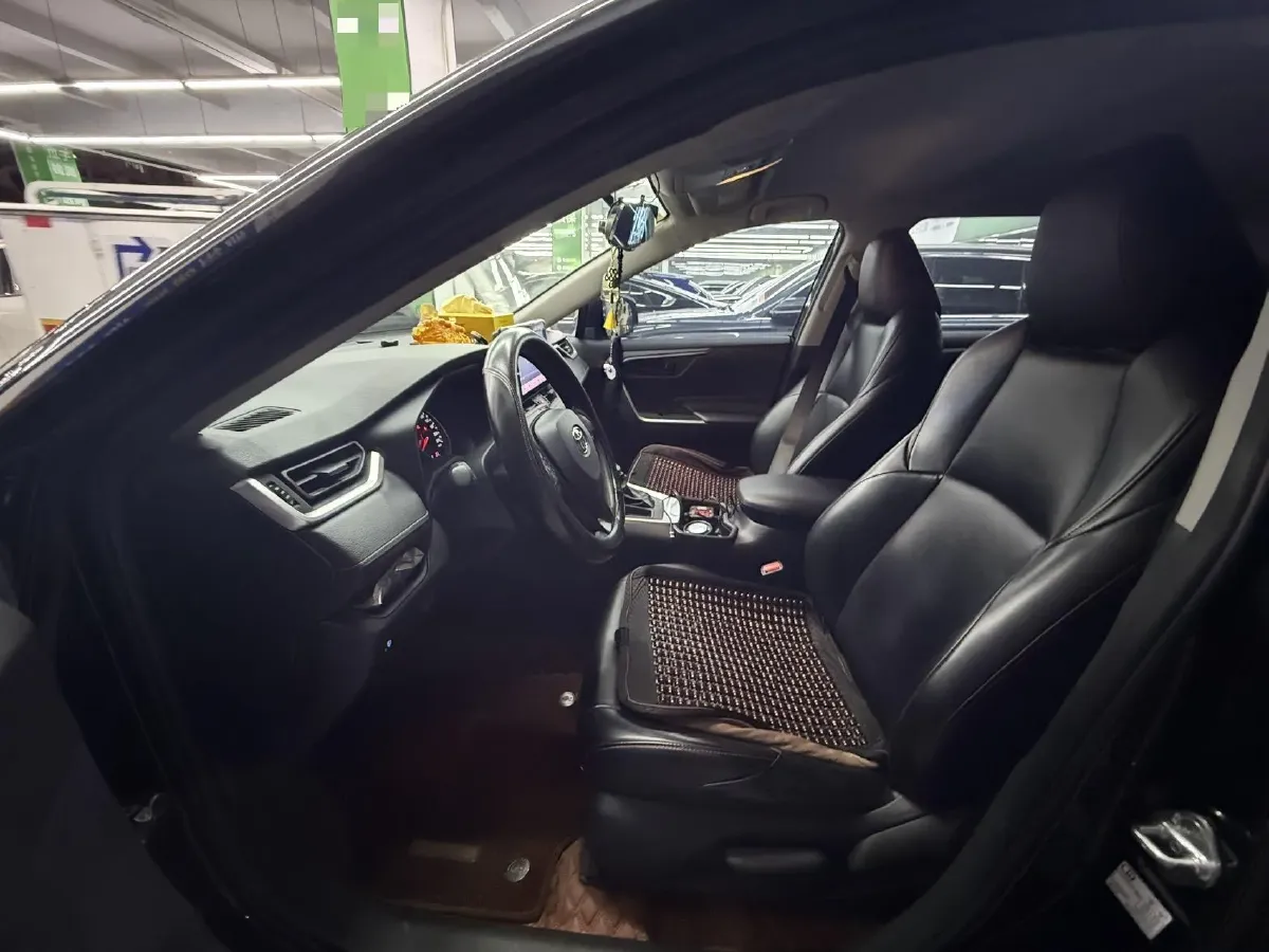 2022 Toyota Wildlander 2.0L 171HP L4 CVT,autocango,china used car exporter,china ev exporter,chinese used car exporter,chinese used ev exporter