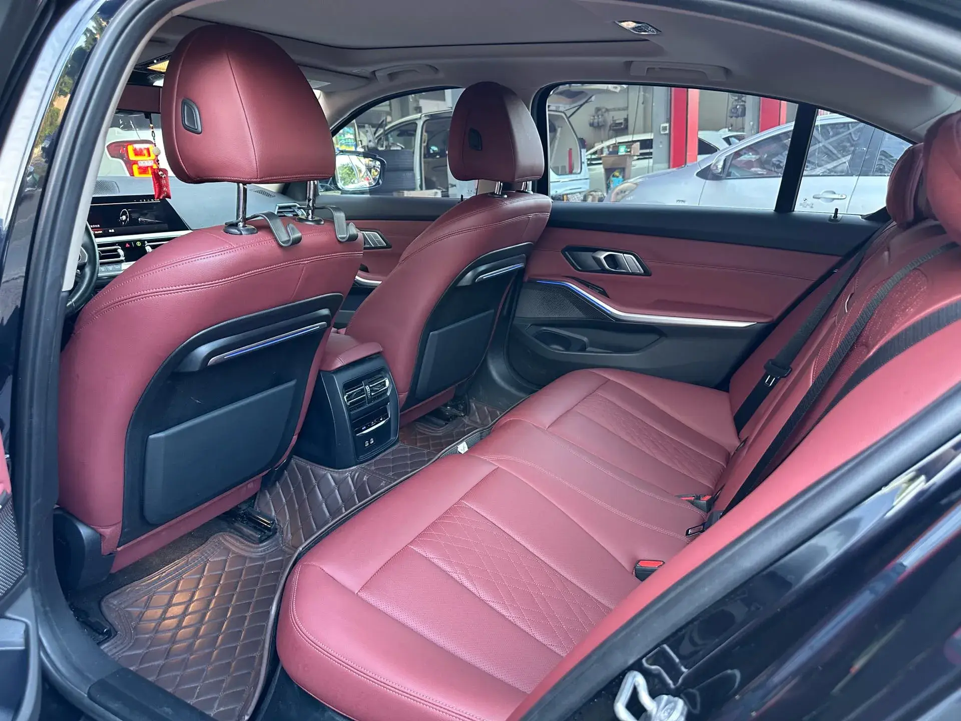 2022 BMW 3 thumbnail 4