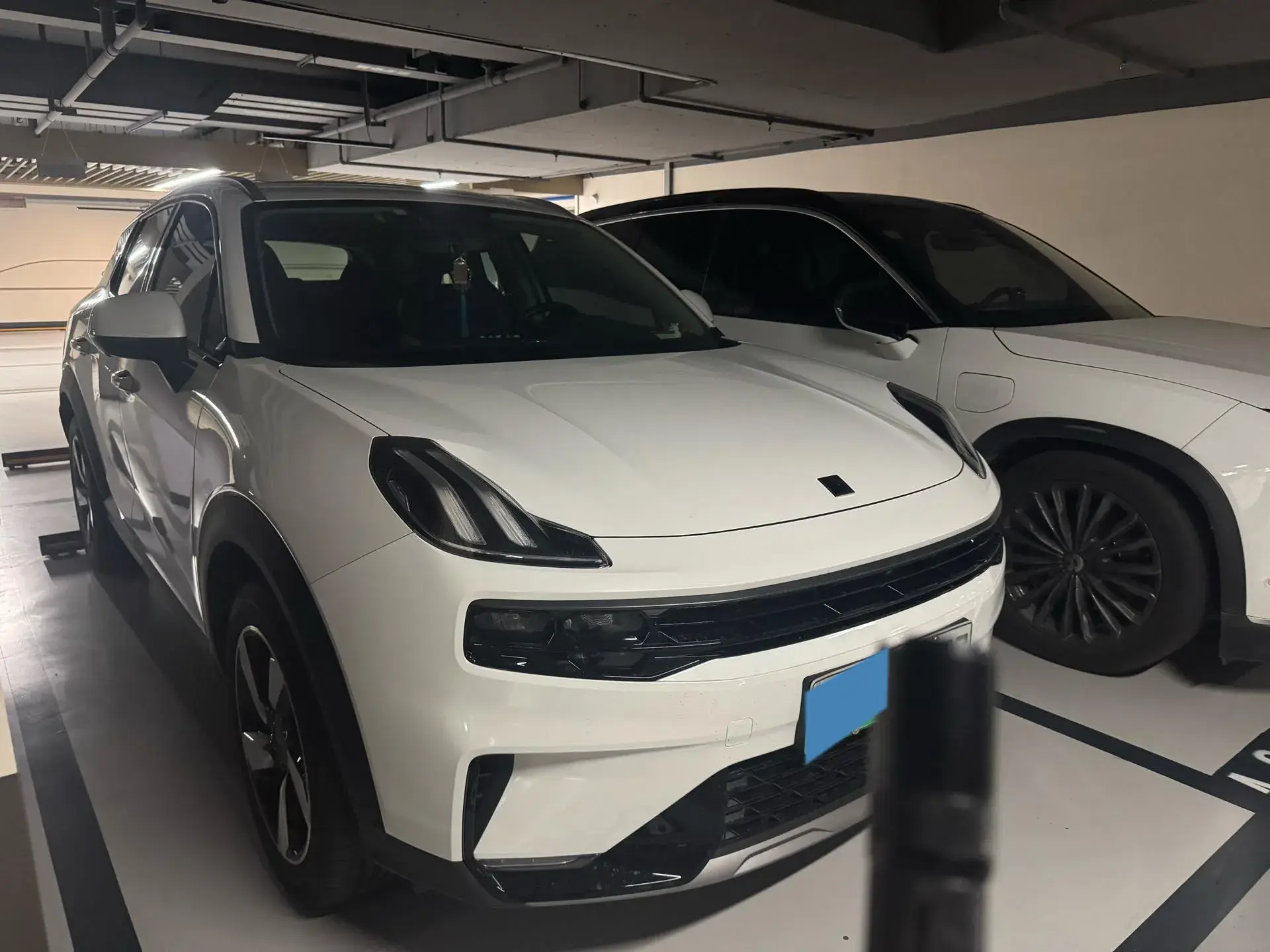 2020 LYNK&CO 06 thumbnail 3