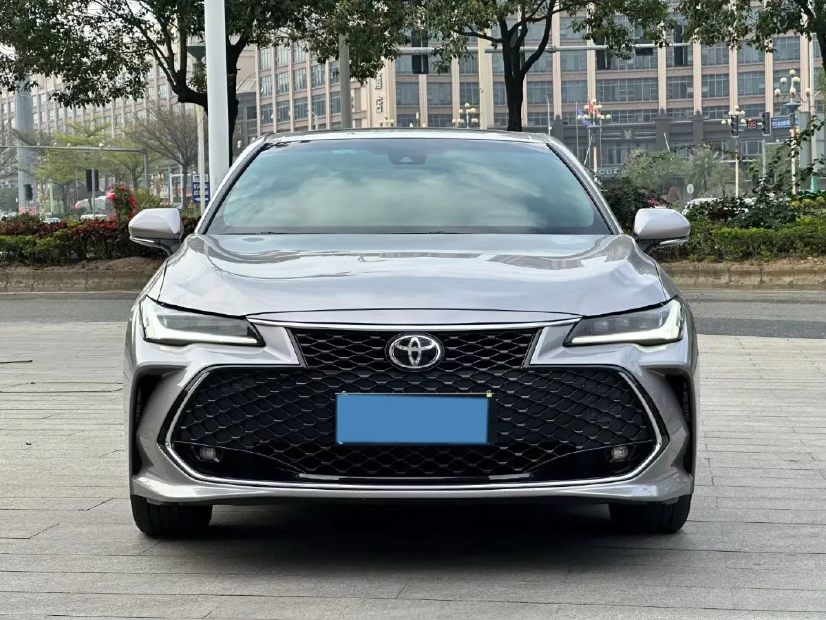 2023 Toyota Avalon 2.0L 177HP L4 CVT,autocango,china used car exporter,china ev exporter,chinese used car exporter,chinese used ev exporter
