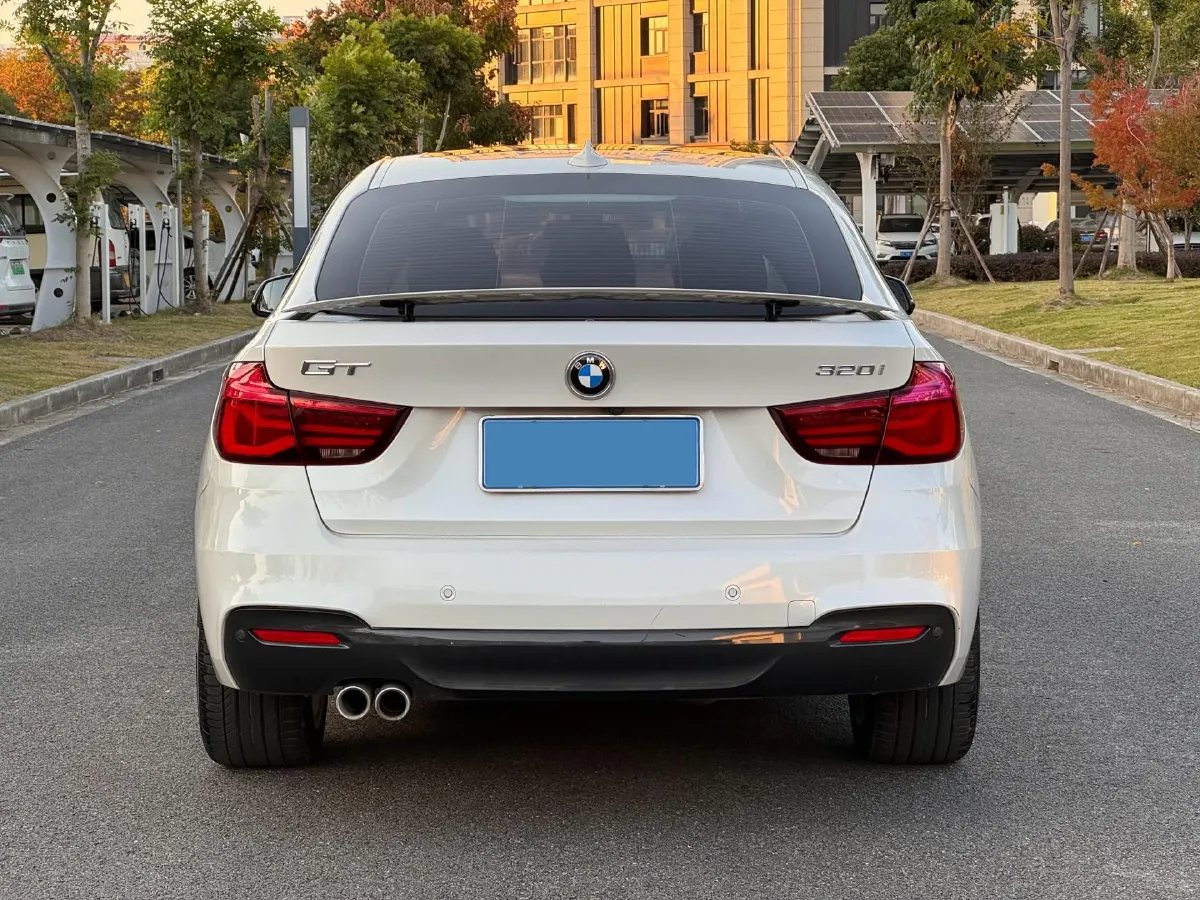 2020 BMW 3 Series GT 2.0T 184HP L4 8AT,autocango,china used car exporter,china ev exporter,chinese used car exporter,chinese used ev exporter