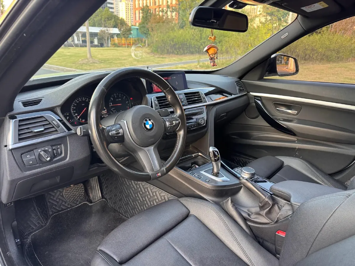 2020 BMW 3 Series GT 2.0T 184HP L4 8AT,autocango,china used car exporter,china ev exporter,chinese used car exporter,chinese used ev exporter