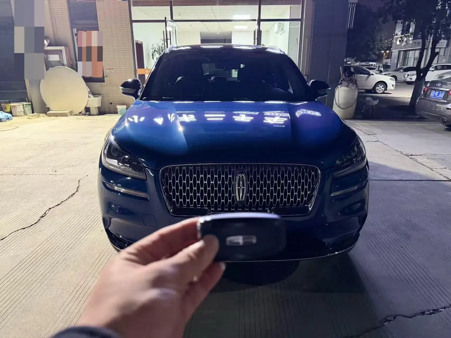 2020 LINCOLN CORSAIR thumbnail 2