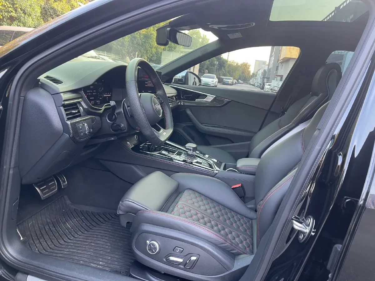 2024 Audi S4 3.0T 354HP V6 8AT,autocango,china used car exporter,china ev exporter,chinese used car exporter,chinese used ev exporter