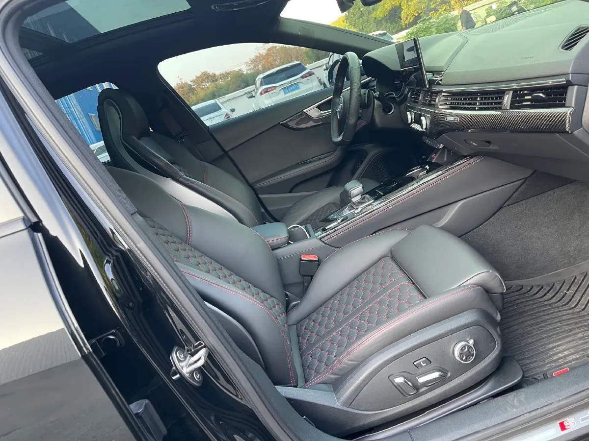 2024 Audi S4 3.0T 354HP V6 8AT,autocango,china used car exporter,china ev exporter,chinese used car exporter,chinese used ev exporter