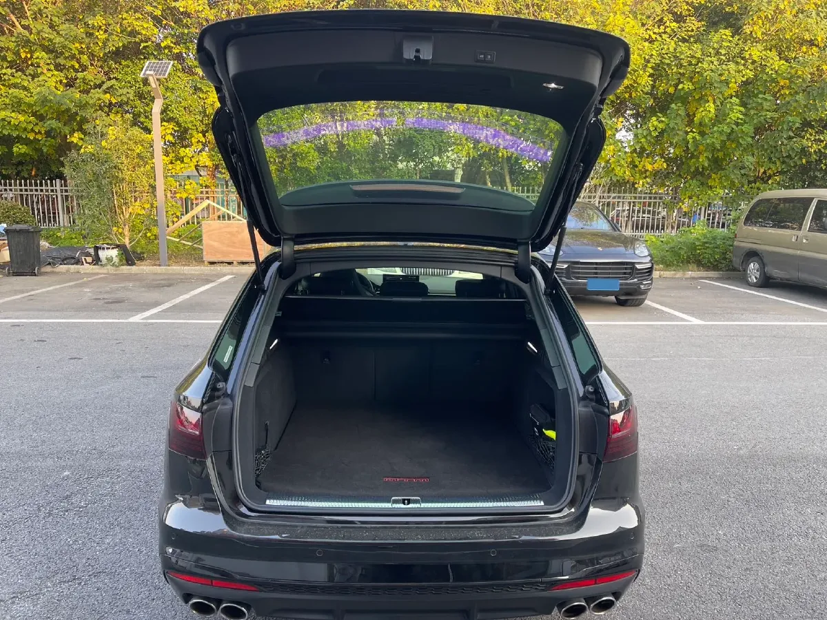 2024 Audi S4 3.0T 354HP V6 8AT,autocango,china used car exporter,china ev exporter,chinese used car exporter,chinese used ev exporter