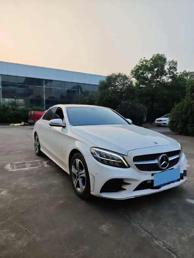 2021 Mercedes-Benz C Class 1.5T 184HP L4 9AT,autocango,china used car exporter,china ev exporter,chinese used car exporter,chinese used ev exporter