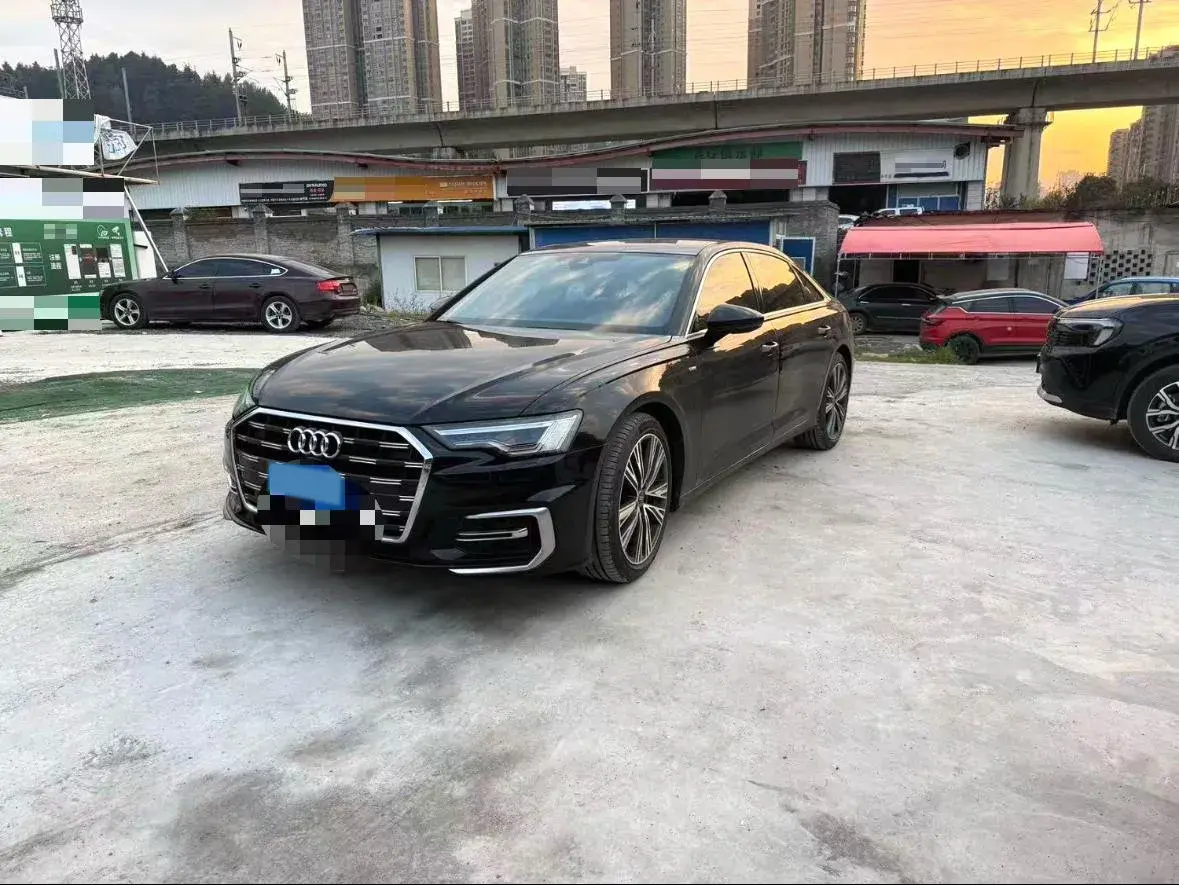 2023 AUDI A6L view 1