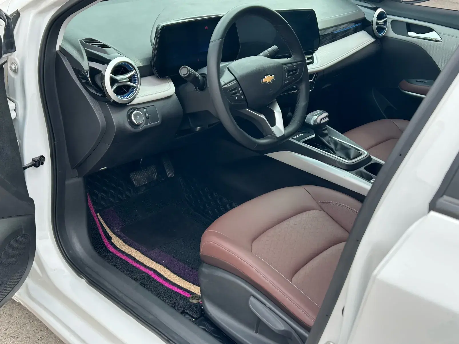 2023 CHEVROLET MONZA thumbnail 3