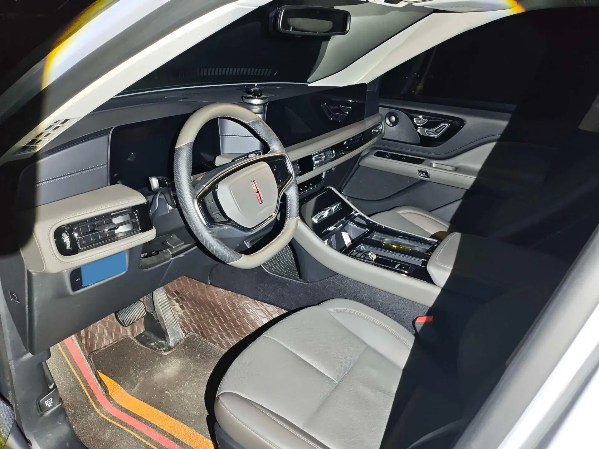 2024 LINCOLN AVIATOR thumbnail 4