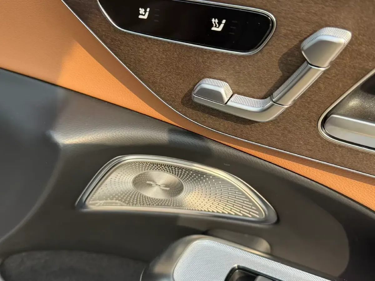 2025 Mercedes-Benz E Class 2.0T 258HP L4 9AT,autocango,china used car exporter,china ev exporter,chinese used car exporter,chinese used ev exporter