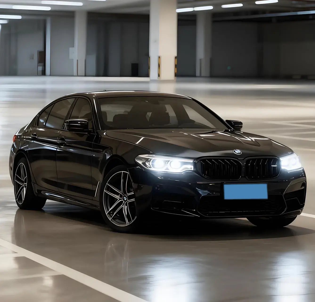 2020 BMW 5 thumbnail 3