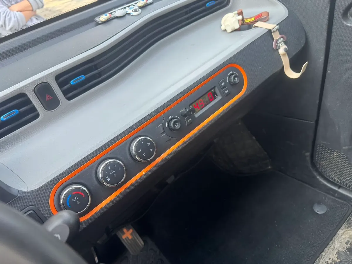 2021 WuLing HongGuang MINI EV BEV 13.8KWH,autocango,china used car exporter,china ev exporter,chinese used car exporter,chinese used ev exporter