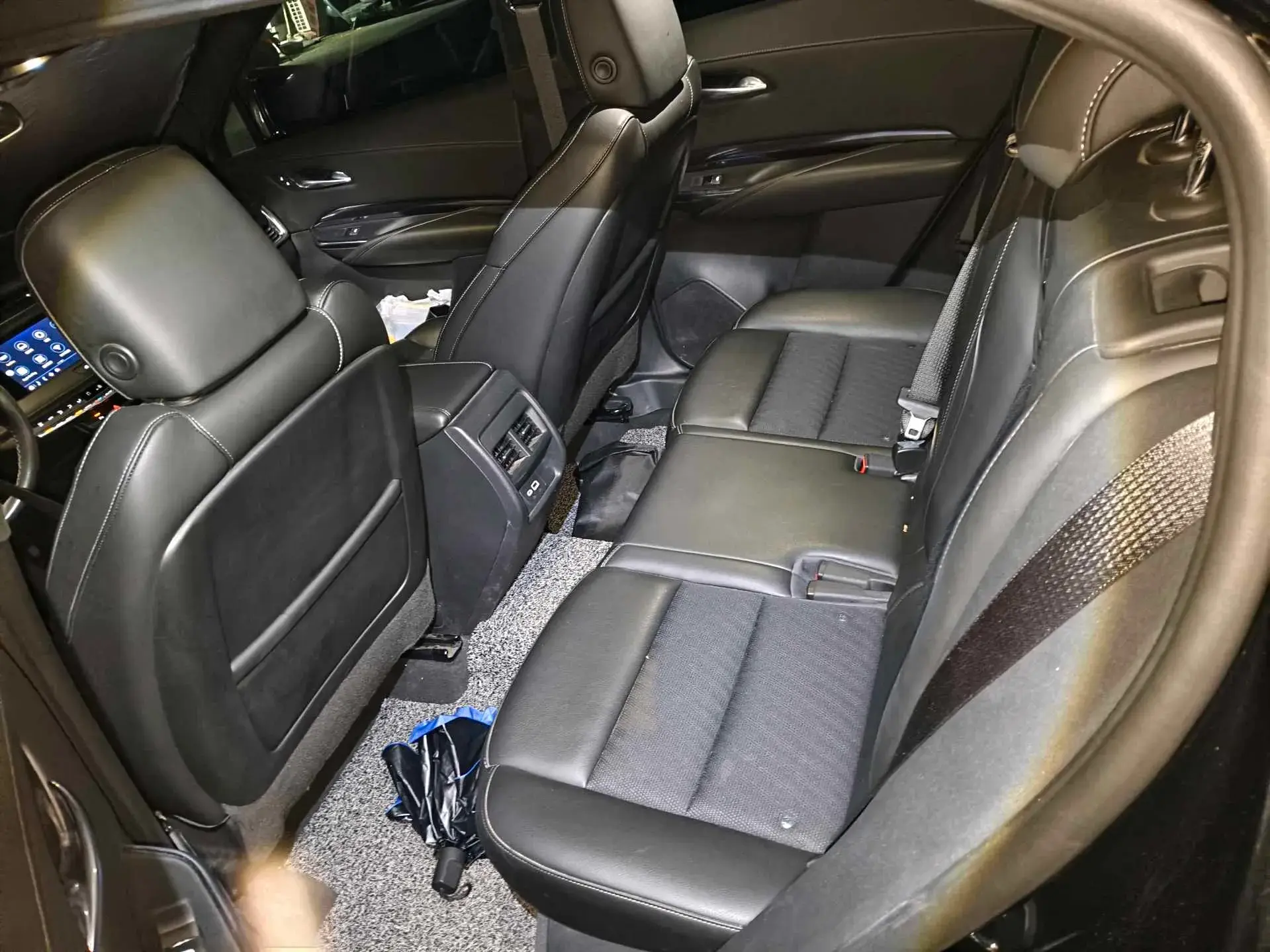 2021 CADILLAC XT4 thumbnail 3