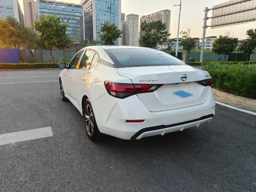 2021 NISSAN SYLPHY thumbnail 3