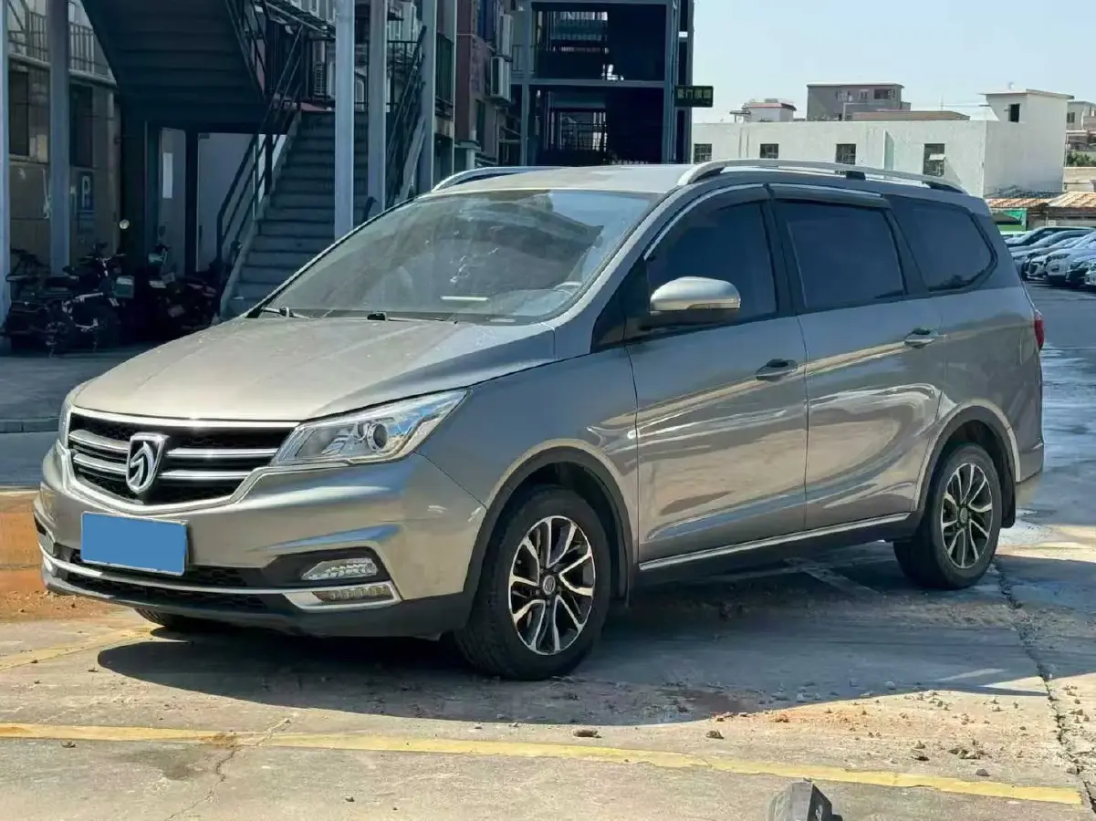 2019 BaoJun 730 1.5T 150HP L4 6DCT