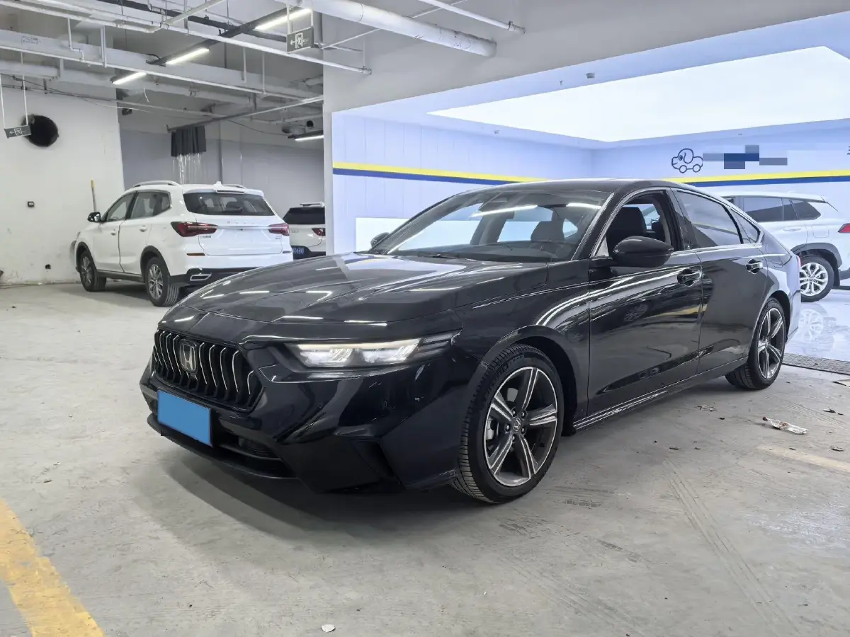 2023 Honda Inspire 1.5T 192HP L4 CVT