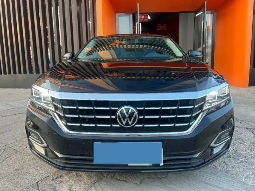 2020 VOLKSWAGEN PASSAT thumbnail 2