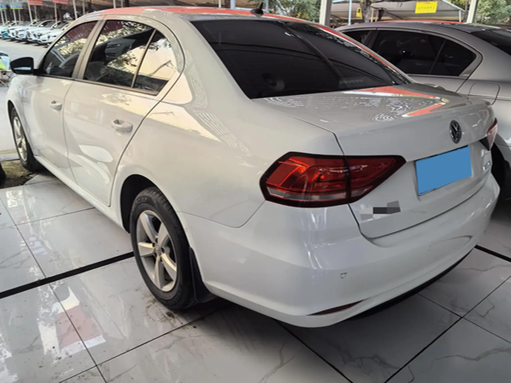 2019 VOLKSWAGEN LAVIDA thumbnail 4