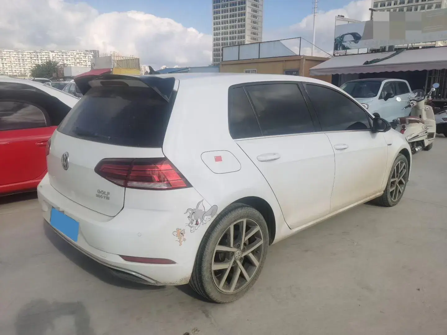 2020 VOLKSWAGEN GOLF thumbnail 3