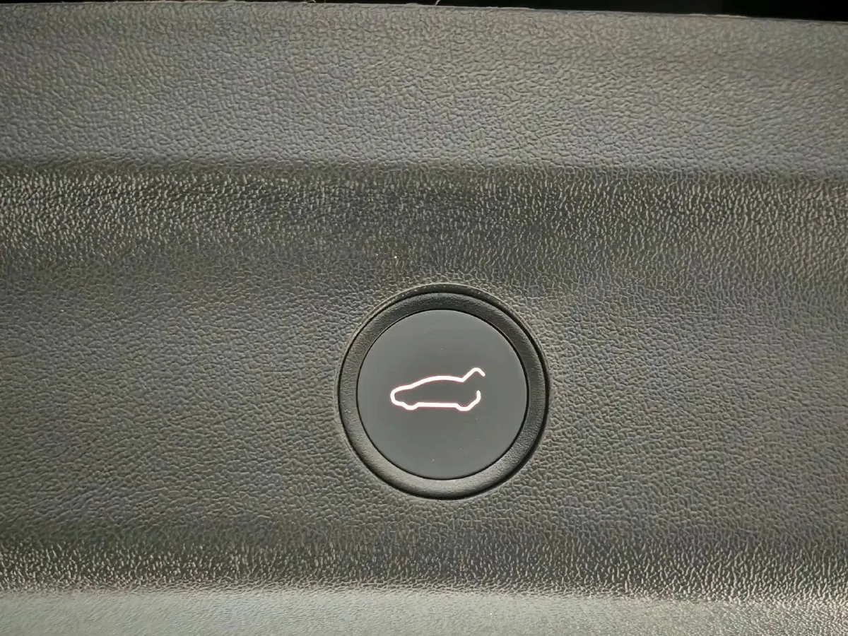 2023 Tesla Model Y BEV 78.4KWH,autocango,china used car exporter,china ev exporter,chinese used car exporter,chinese used ev exporter