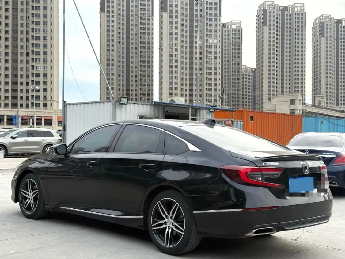 2022 Honda Accord 1.5T 194HP L4 CVT,autocango,china used car exporter,china ev exporter,chinese used car exporter,chinese used ev exporter