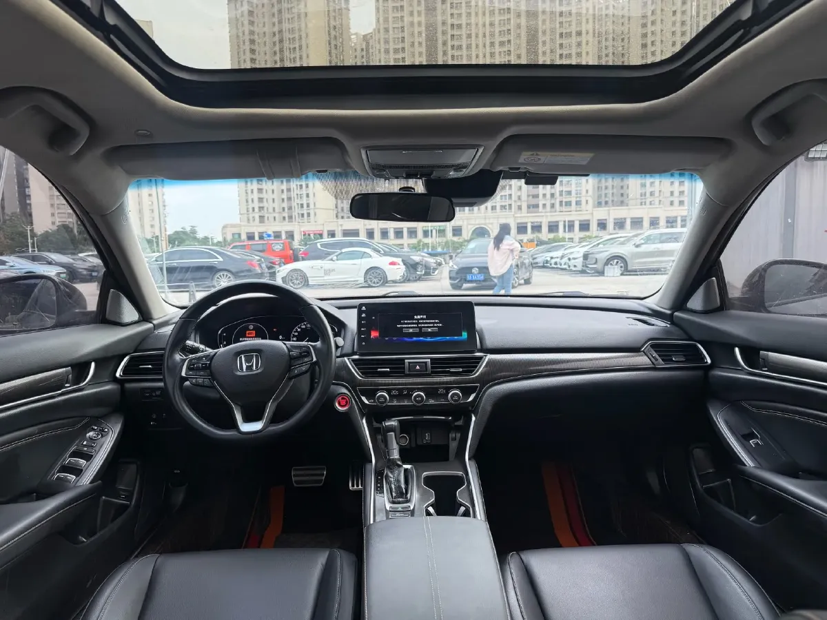 2022 Honda Accord 1.5T 194HP L4 CVT,autocango,china used car exporter,china ev exporter,chinese used car exporter,chinese used ev exporter