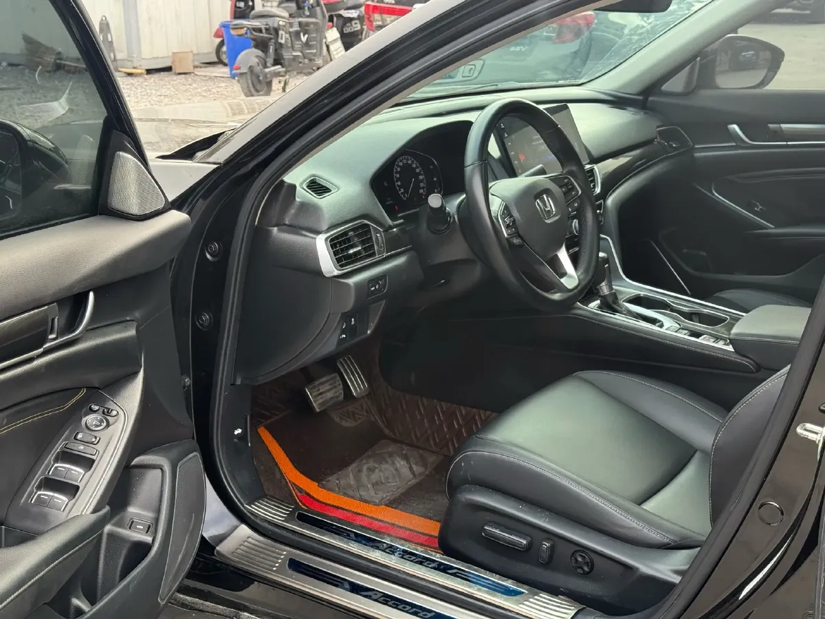 2022 Honda Accord 1.5T 194HP L4 CVT,autocango,china used car exporter,china ev exporter,chinese used car exporter,chinese used ev exporter