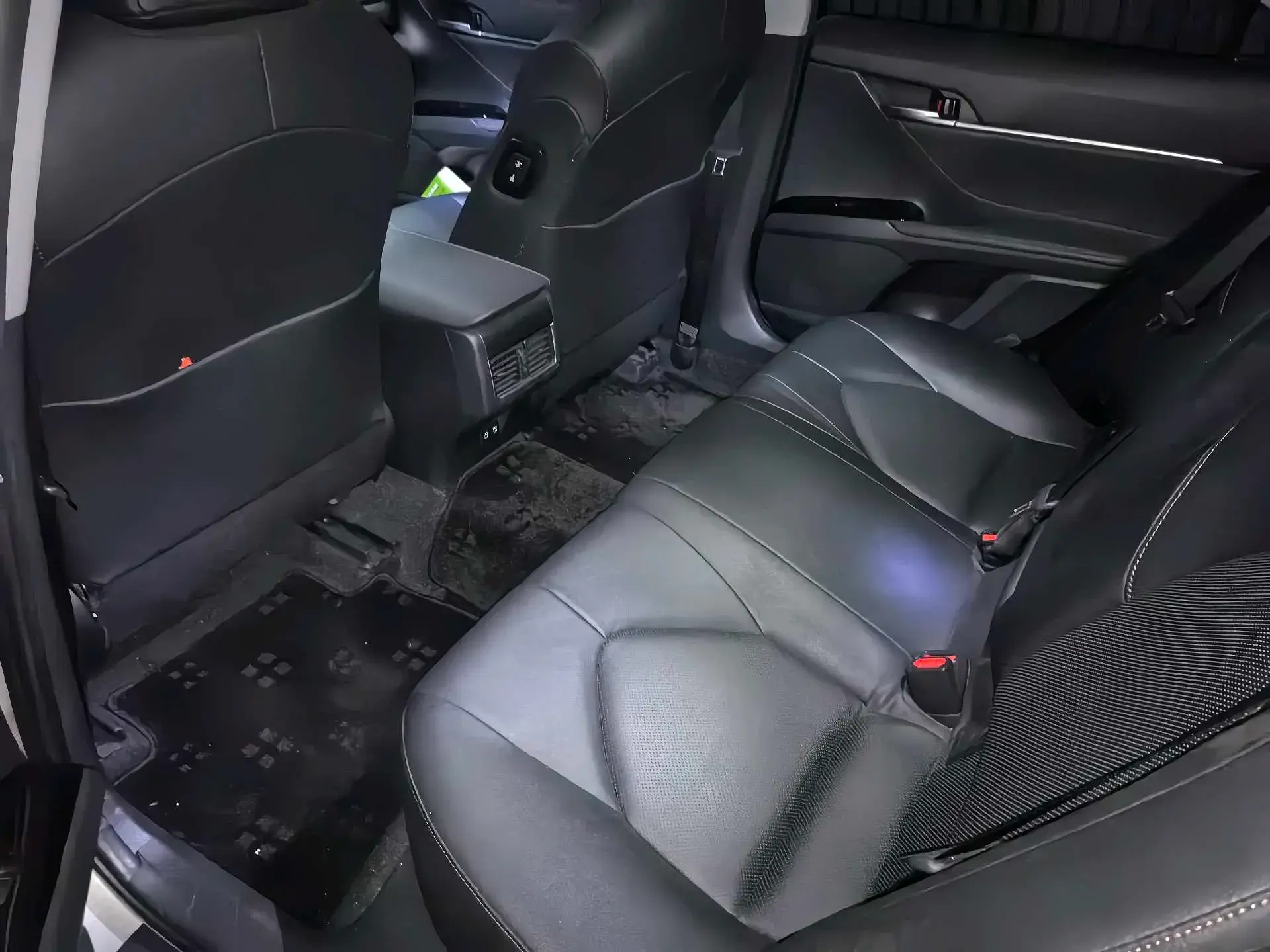 2021 TOYOTA CAMRY thumbnail 4