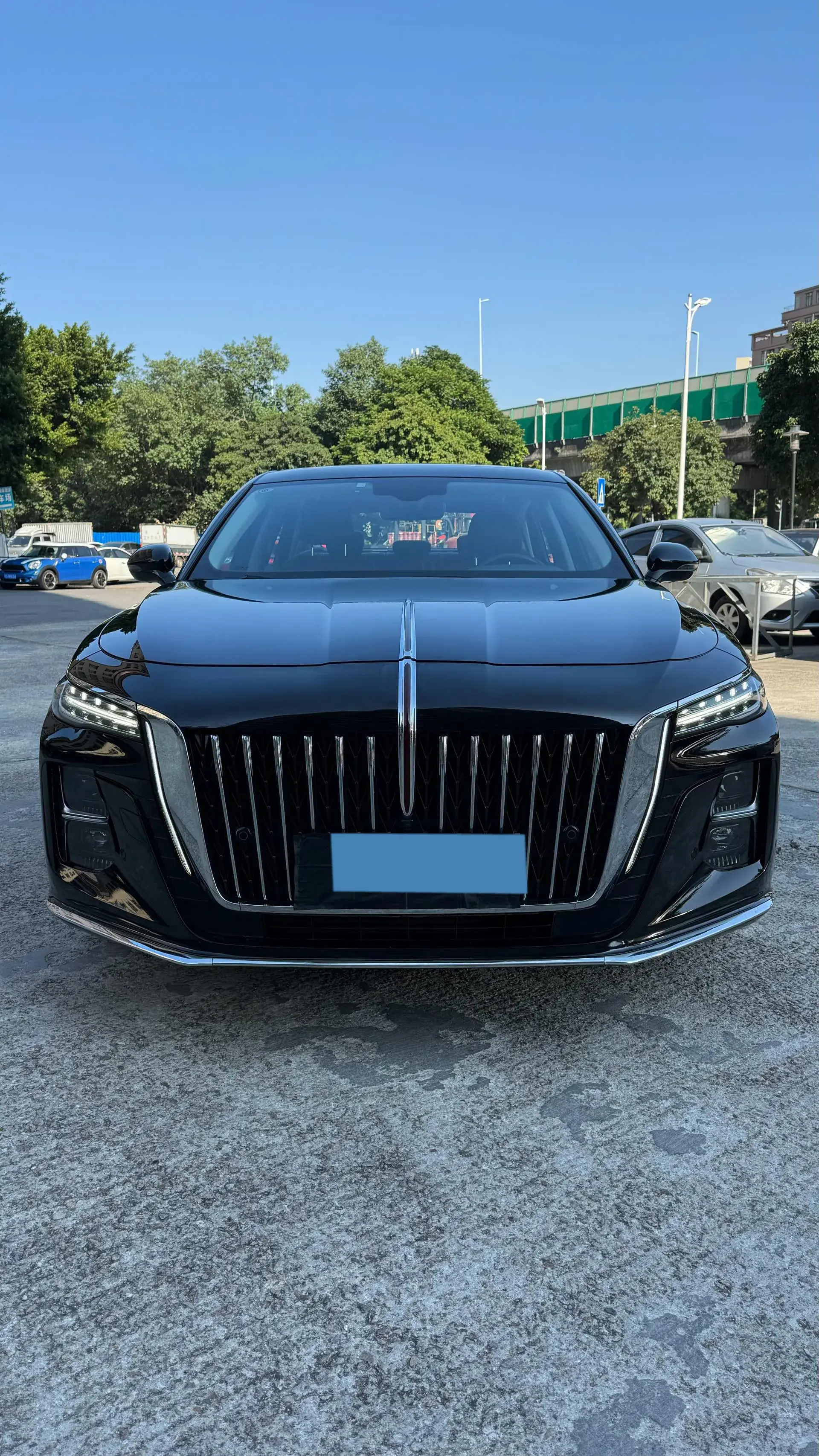 2024 HONGQI H5 thumbnail 2