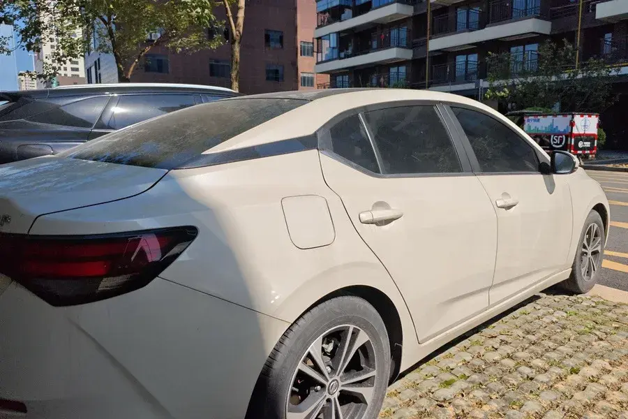 2022 NISSAN SYLPHY thumbnail 2