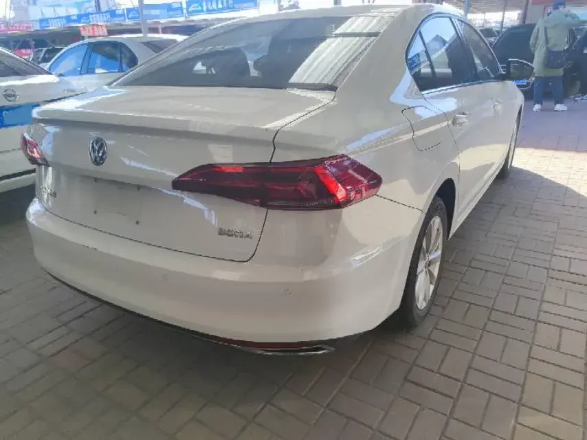 2020 VOLKSWAGEN BORA thumbnail 4