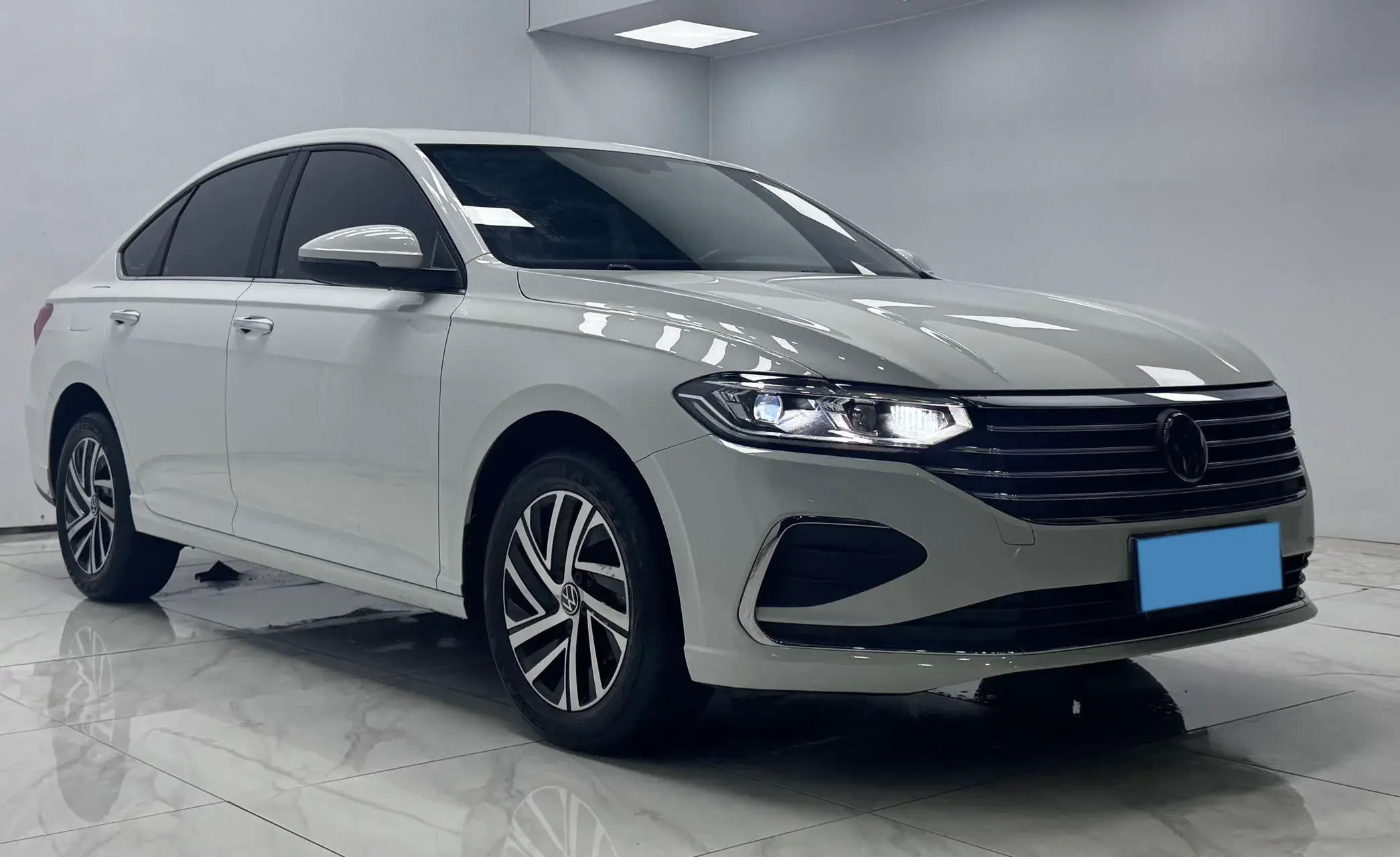 2022 VOLKSWAGEN LAVIDA thumbnail 3