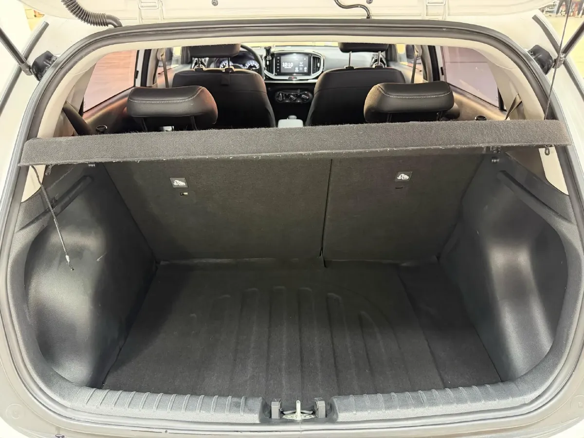 2021 Kia KX1 1.4L 100HP L4 6AT,autocango,china used car exporter,china ev exporter,chinese used car exporter,chinese used ev exporter