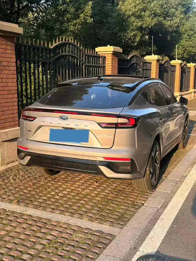 2024 Ford Mondeo 2.0T 288HP L4 E-CVT Hybrid,autocango,china used car exporter,china ev exporter,chinese used car exporter,chinese used ev exporter