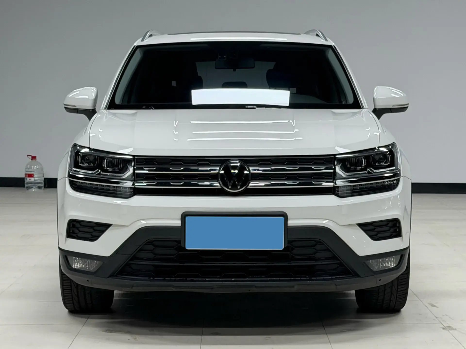 2022 VOLKSWAGEN THARU thumbnail 2