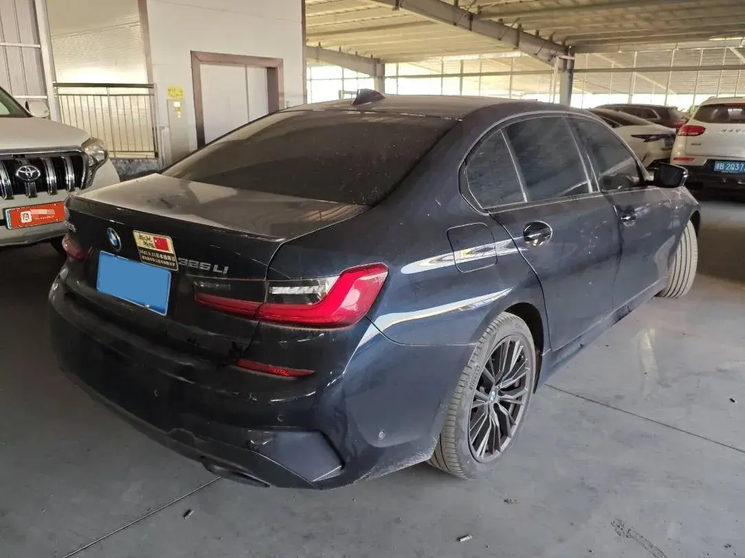 2021 BMW 3 thumbnail 2