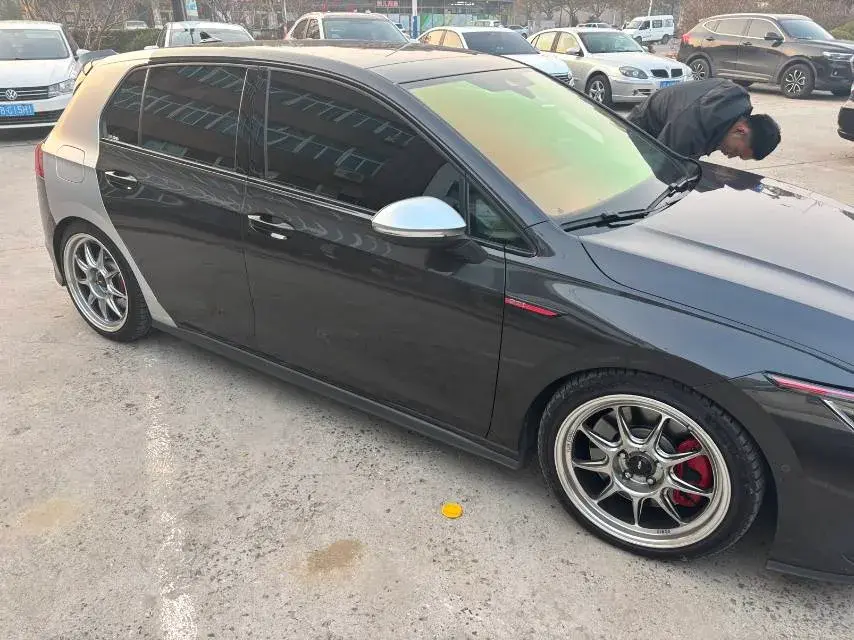 2021 VOLKSWAGEN GOLFGTI thumbnail 3