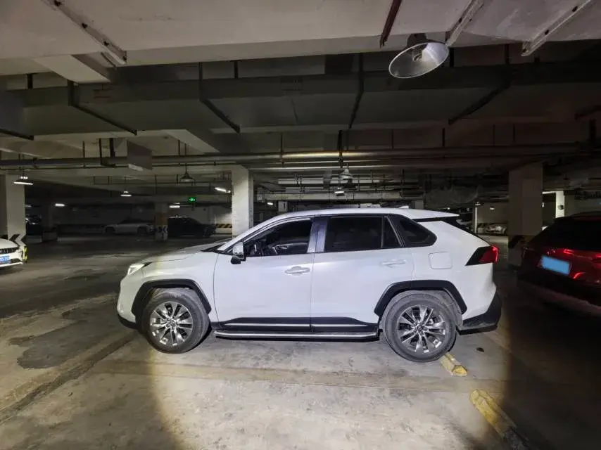 2020 TOYOTA WILDLANDER thumbnail 3