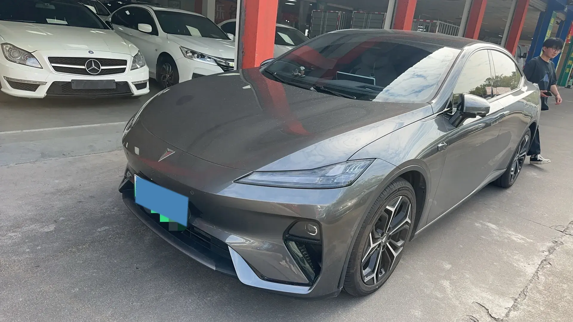 2025 DEEPAL L07 view 1